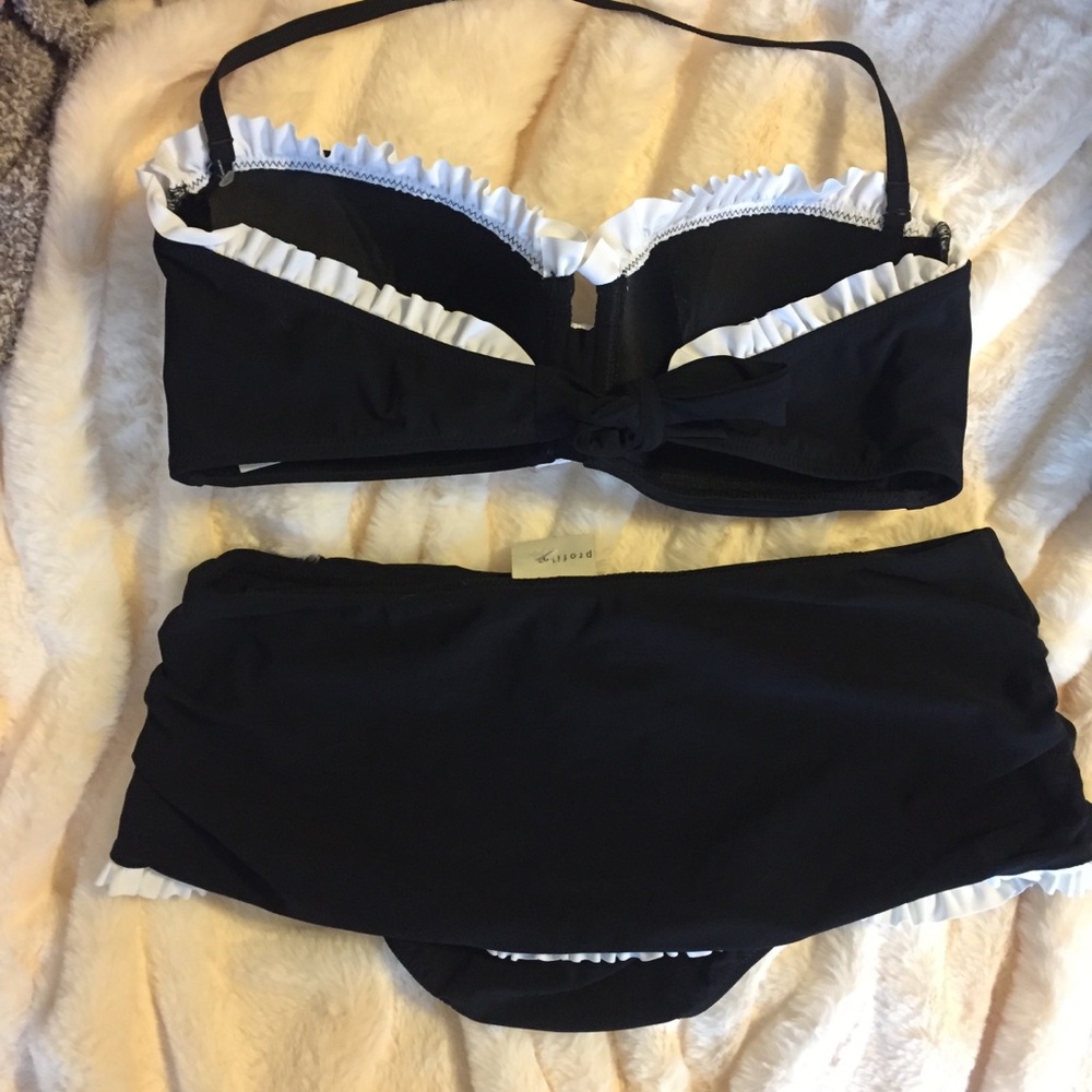 Like New Profile By Gottex Black and White Bikini - Picture 2 of 5
